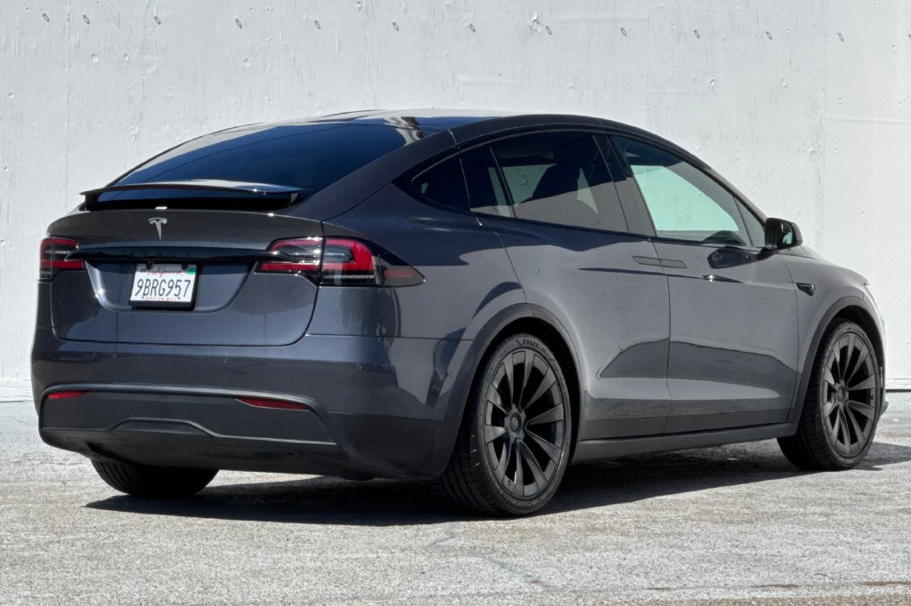 Used 2022 Tesla Model X AWD/4WD image 3