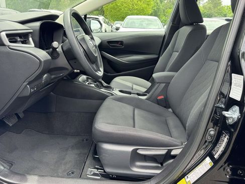Used 2026 Toyota Corolla LE FWD image 20