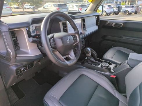 Used 2024 Ford Bronco Outer Banks AWD/4WD image 16