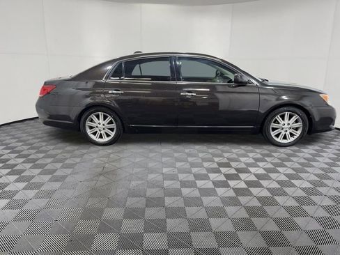 Used 2009 Toyota Avalon Limited FWD image 7