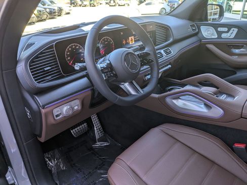 New 2026 Mercedes-Benz GLS 580 4MATIC image 10