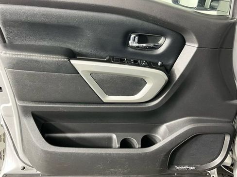 Used 2017 Nissan Titan PRO-4X image 21