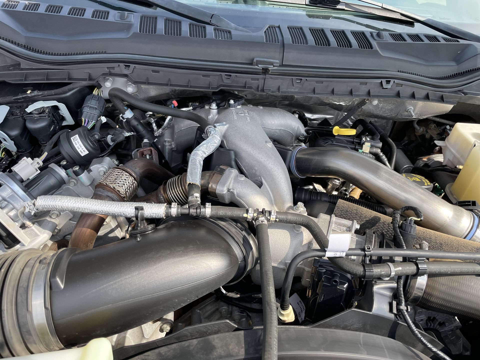 Used 2022 Ford F450 Platinum w/ FX4 Off-Road Package AWD/4WD image 29
