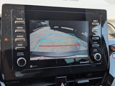 Used 2022 Toyota Camry SE w/ Carpet Mat Package (TMS) FWD image 6