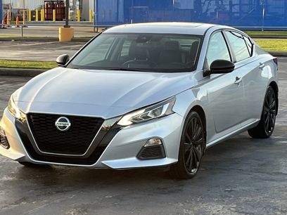 Used 2020 Nissan Altima 2.5 SR w/ Premium Package