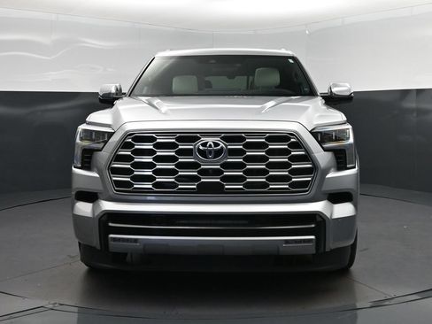 Used 2023 Toyota Sequoia Capstone AWD/4WD image 10
