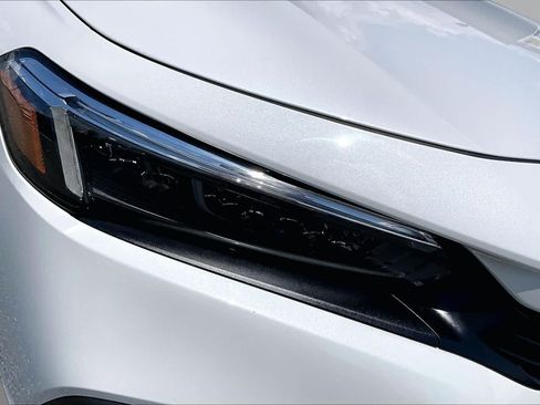 Used 2023 Honda Civic Sport image 28