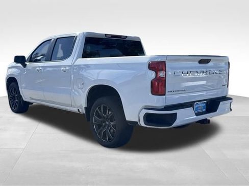 Used 2022 Chevrolet Silverado 1500 RST w/ Convenience Package II image 3
