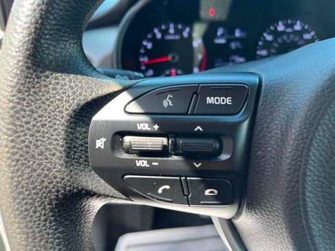 Used 2019 Kia Rio S FWD image 25