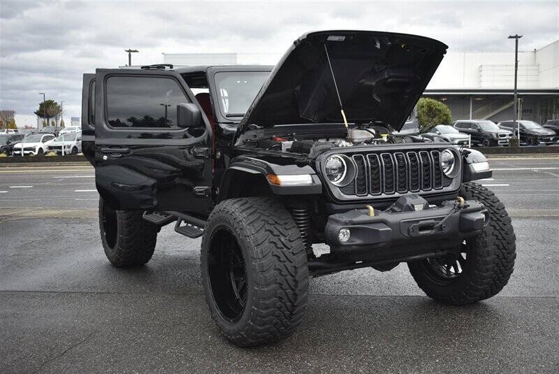 Used 2024 Jeep Wrangler Unlimited Rubicon 392 AWD/4WD image 43