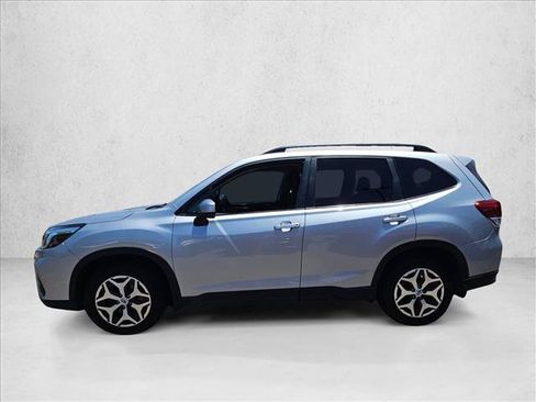 Used 2019 Subaru Forester Premium AWD/4WD image 8
