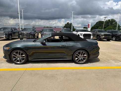 Used 2016 Ford Mustang Premium w/ Equipment Group 201A RWD image 21