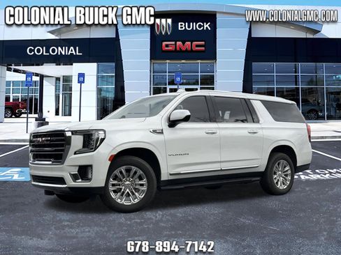 Used 2023 GMC Yukon XL SLT image 1