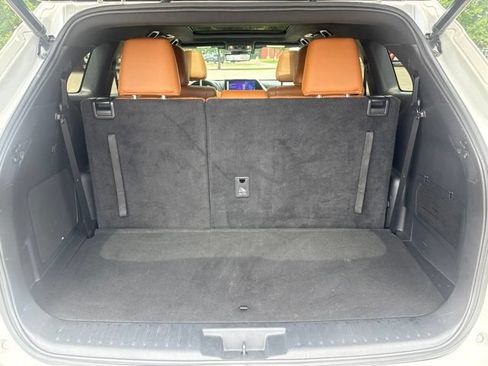 Used 2023 Toyota Highlander Platinum FWD image 20