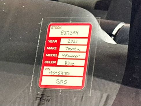 Used 2021 Toyota 4Runner SR5 AWD/4WD image 25