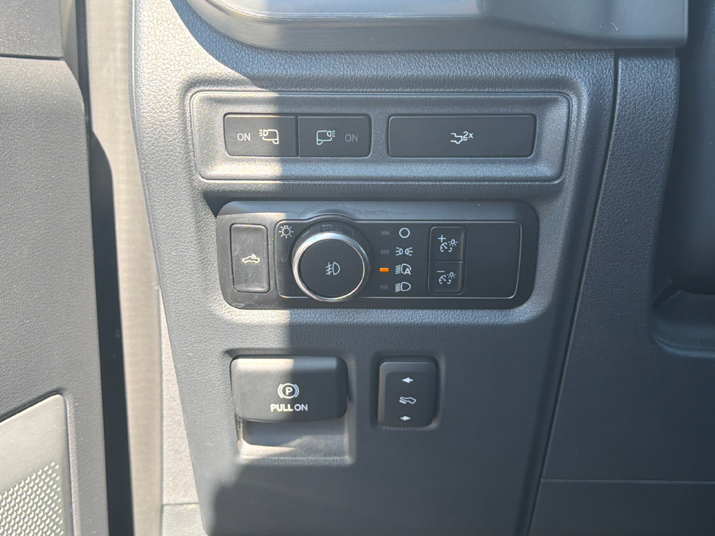 Used 2023 Ford F150 Lariat w/ Equipment Group 502A High AWD/4WD image 32