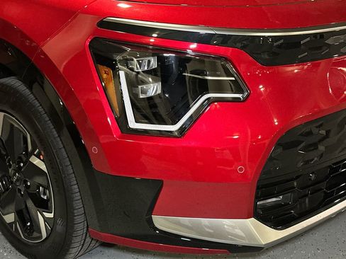 New 2026 Kia Niro Wave FWD image 9