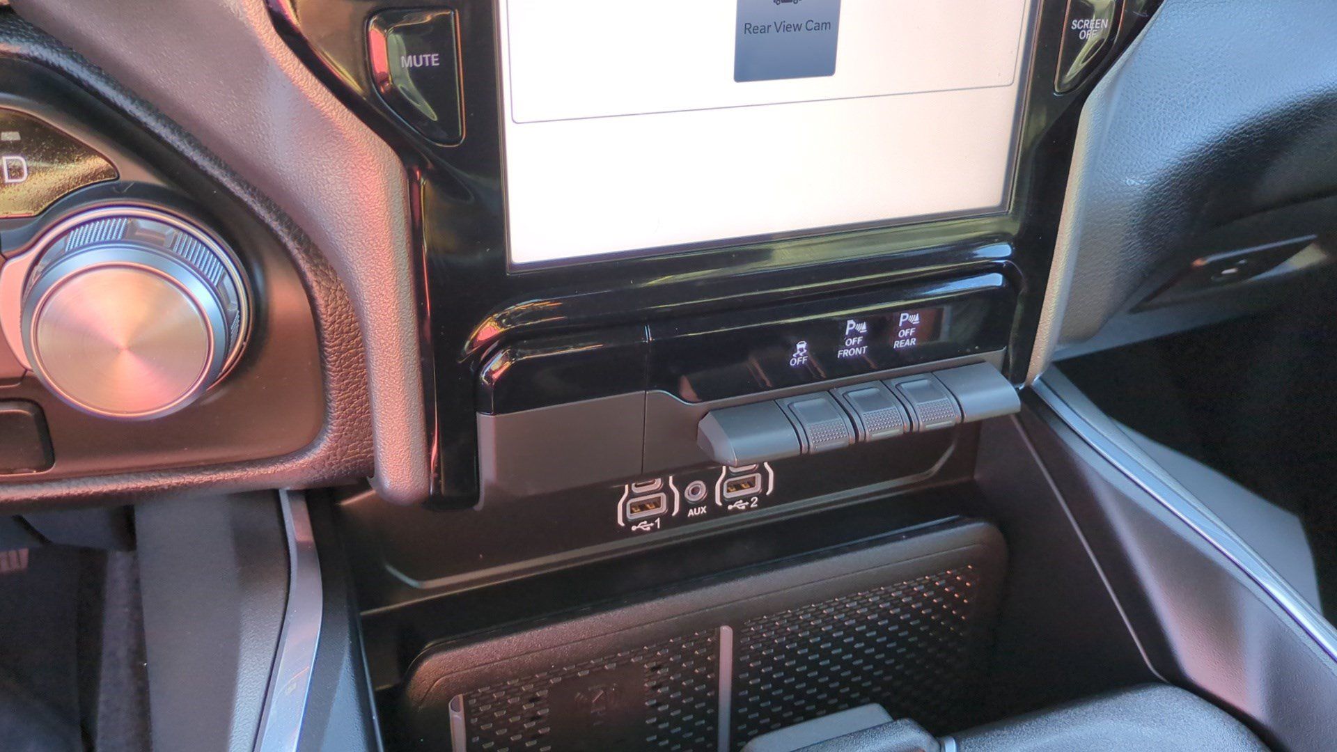 Used 2025 RAM 1500 Laramie w/ Sport Appearance Package AWD/4WD image 25