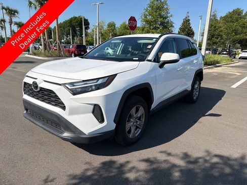 Used 2022 Toyota RAV4 XLE FWD image 1