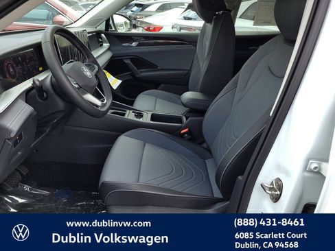 New 2026 Volkswagen Tiguan SE AWD/4WD image 13