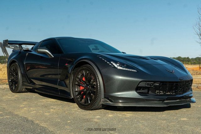 Used 2019 Chevrolet Corvette Z06 RWD image 12