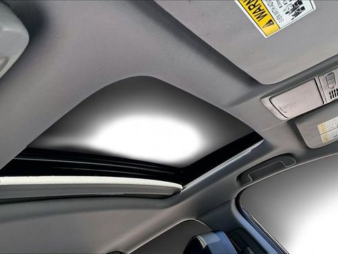 Certified 2017 Honda CR-V Touring image 19