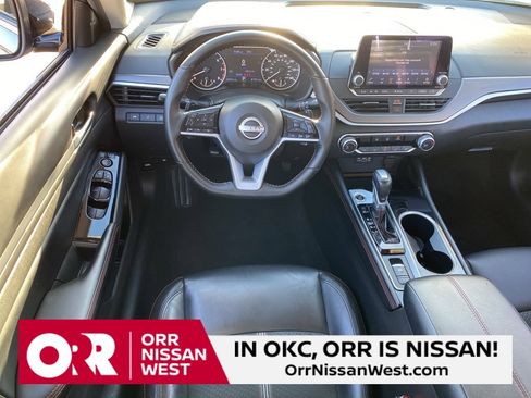 Used 2025 Nissan Altima 2.5 SR image 23