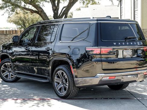 Used 2022 Jeep Wagoneer Series III image 19