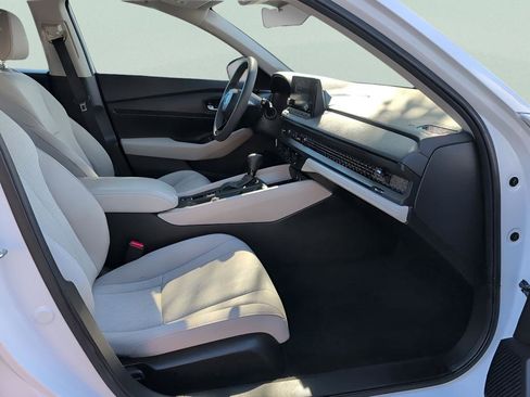 Used 2024 Honda Accord EX image 33