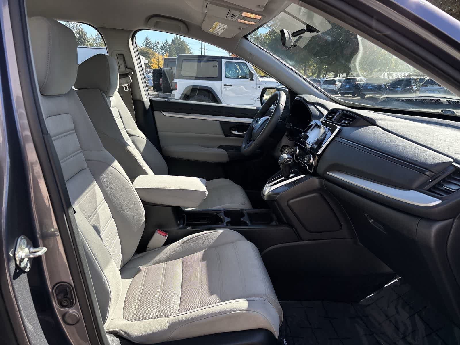 Used 2017 Honda CR-V LX image 6