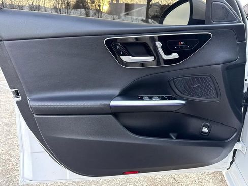 Used 2023 Mercedes-Benz C 300 4MATIC Sedan image 23
