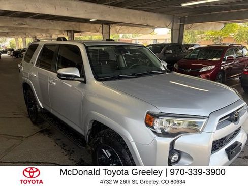Used 2022 Toyota 4Runner SR5 AWD/4WD image 3