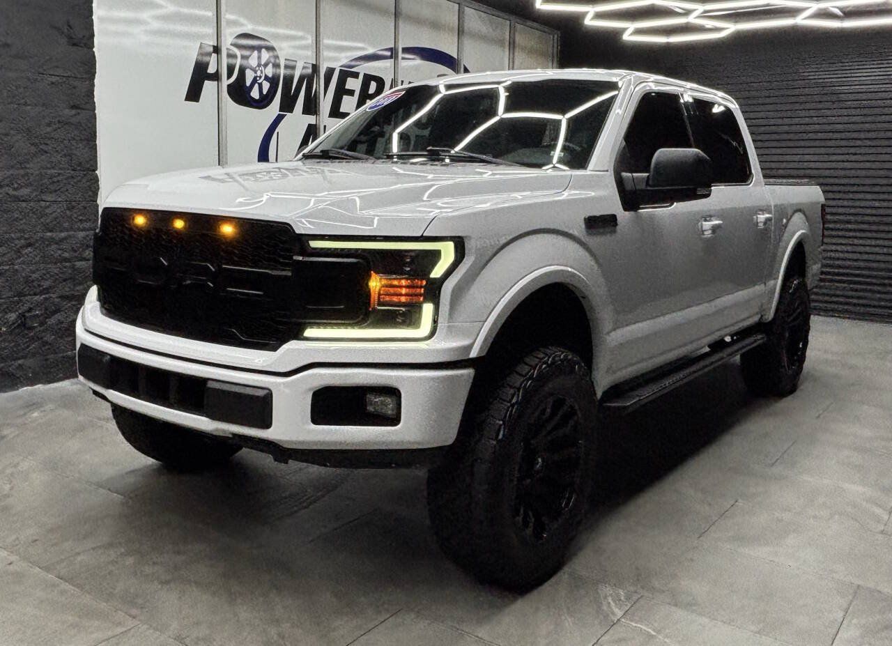Used 2018 Ford F150 XLT w/ Equipment Group 302A Luxury RWD image 3