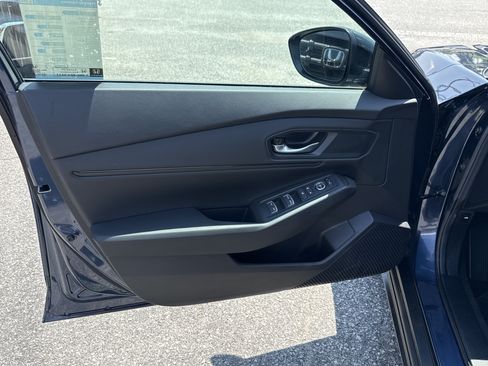 Used 2025 Honda Accord SE image 14