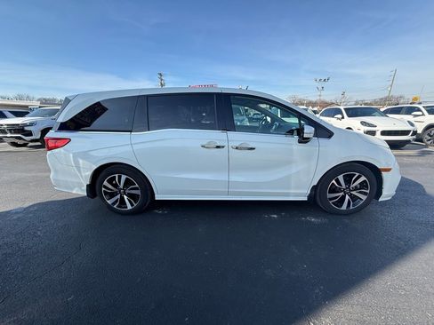 Used 2019 Honda Odyssey Elite image 2