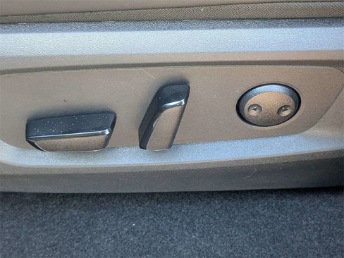 New 2025 Nissan Pathfinder Platinum w/ Black Appearance Package image 22