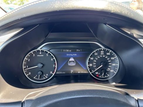 Used 2019 Nissan Murano S AWD/4WD image 12