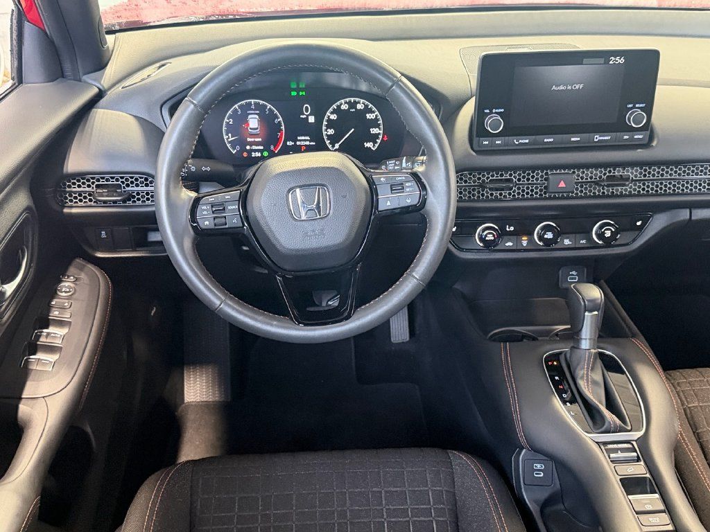 Used 2024 Honda HR-V Sport image 11