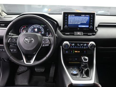 Used 2019 Toyota RAV4 Limited AWD/4WD image 11