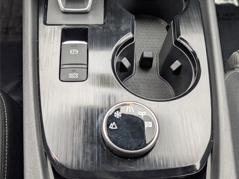 Used 2023 Nissan Rogue SV image 24