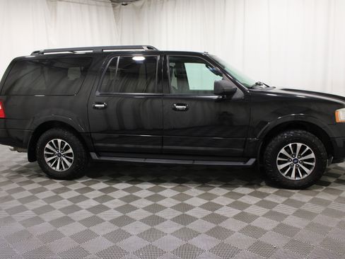 Used 2015 Ford Expedition EL XLT w/ Equipment Group 202A AWD/4WD image 30