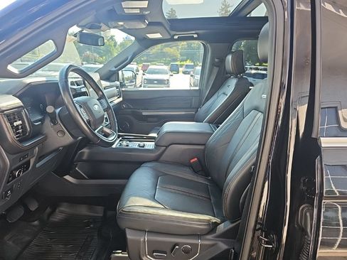 Used 2023 Ford Expedition Platinum AWD/4WD image 9