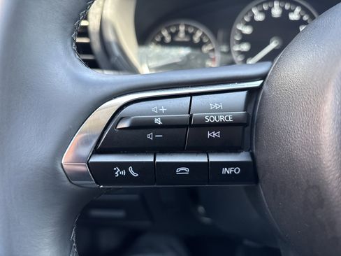 Used 2025 MAZDA MAZDA3 s image 19