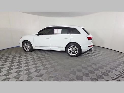 Used 2023 Audi Q7 3.0T Premium Plus AWD/4WD image 46