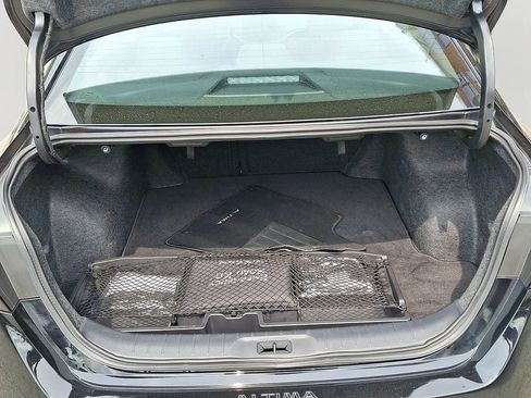 Used 2025 Nissan Altima 2.5 SV AWD/4WD image 28