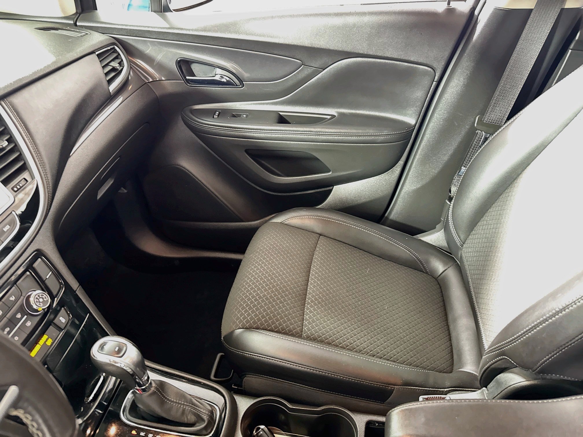 Used 2019 Buick Encore Preferred w/ Safety Package AWD/4WD image 23
