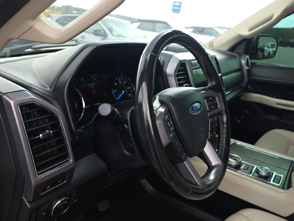 Used 2019 Ford Expedition Max Platinum AWD/4WD image 14