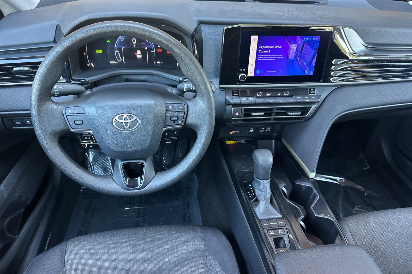 Certified 2025 Toyota Camry LE FWD image 18