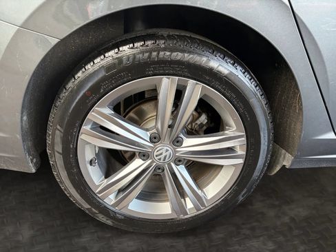 Used 2019 Volkswagen Jetta R-Line FWD image 40