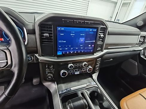 Used 2023 Ford F150 Platinum image 12